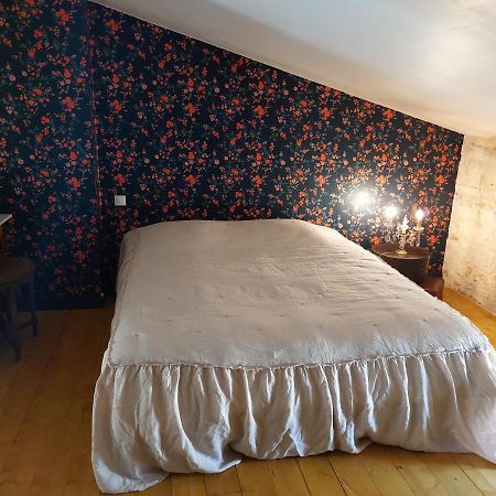 L'Appartement De La Maison Bleue Villeréal Eksteriør bilde