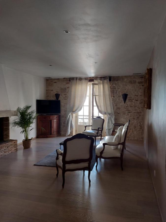 L'Appartement De La Maison Bleue Villeréal Eksteriør bilde